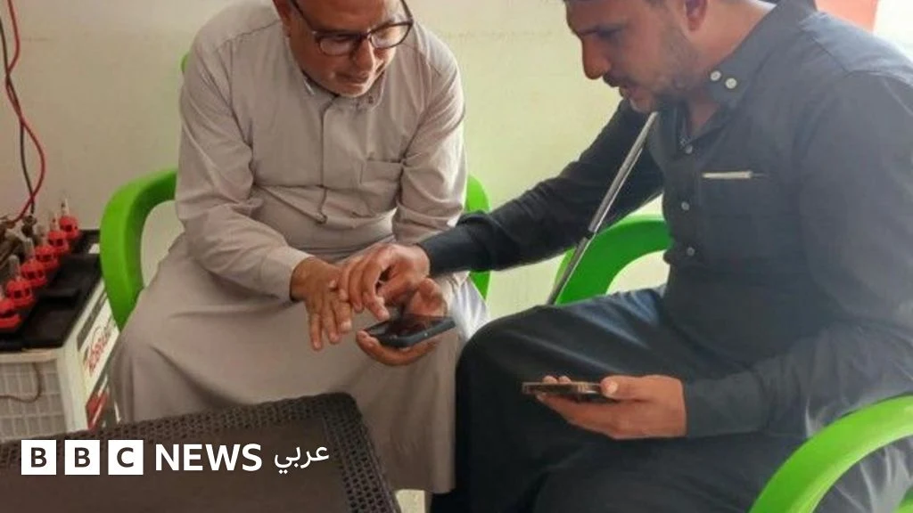 استخدام الذكاء الاصطناعي يمكّن المكفوفين في قرية النور بسوريا من الاستقلالية والحركة